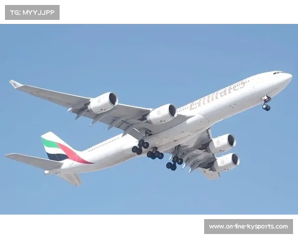 斯特拉斯堡主场全新看台启用 空客A340飞机部件打造核心设计 斯特拉斯堡主场全新看台启用 空客A340飞机部件打造核心设计