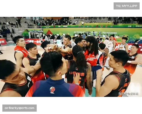 山东新援琼斯脚部伤势缺席比赛 轮换计划被迫调整